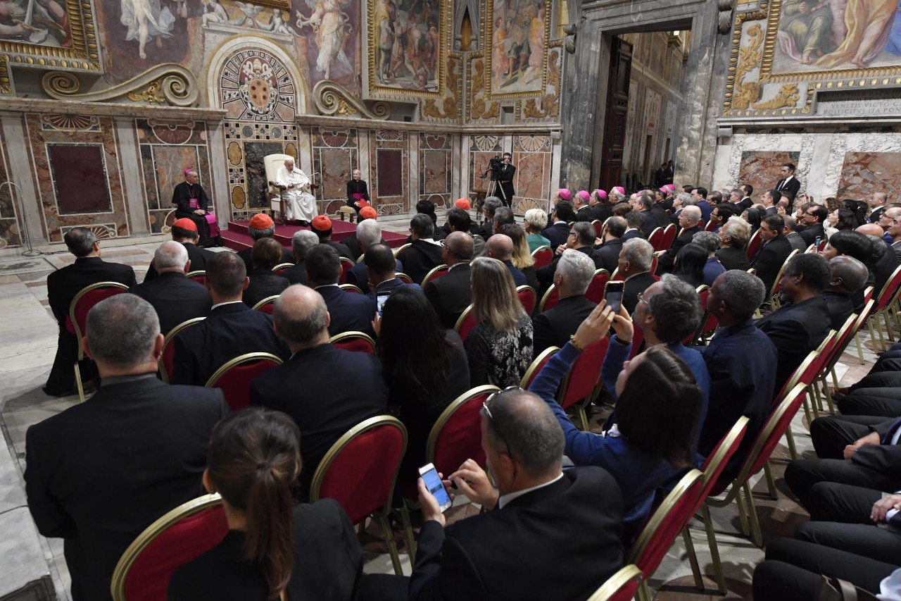 Pope: communication becomes effective only when it is witness